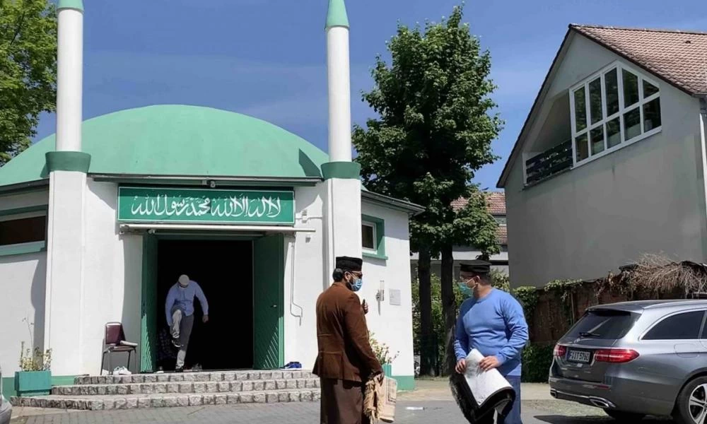 Γερμανία: Σύλληψη 12 ατόμων για σχεδιασμό επιθέσεων σε τζαμιά